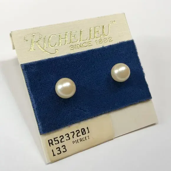 Vintage Deadstock New Richelieu White Cream Faux Pearl 7.7mm Stud Earrings - Picture 3 of 7